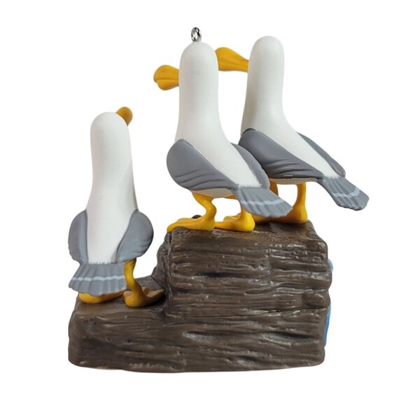 Hallmark Christmas Ornament Finding Nemo Mine! Mine! Mine! Magic 2018 WORKS - Picture 5 of 13